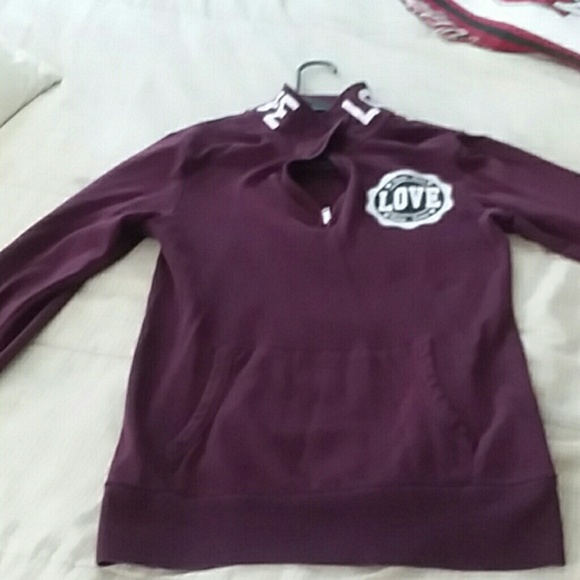 reflex Tops - A purple pull over shirt
